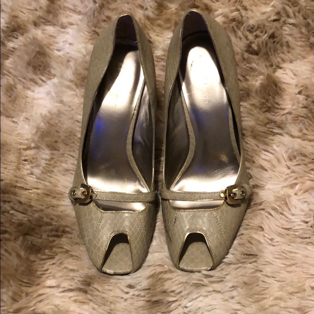 Nine West size 7 shoe